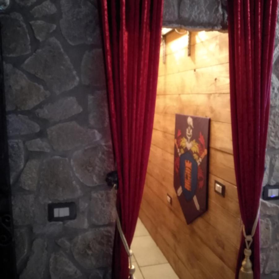 Castle House Apartment Кремона Екстериор снимка