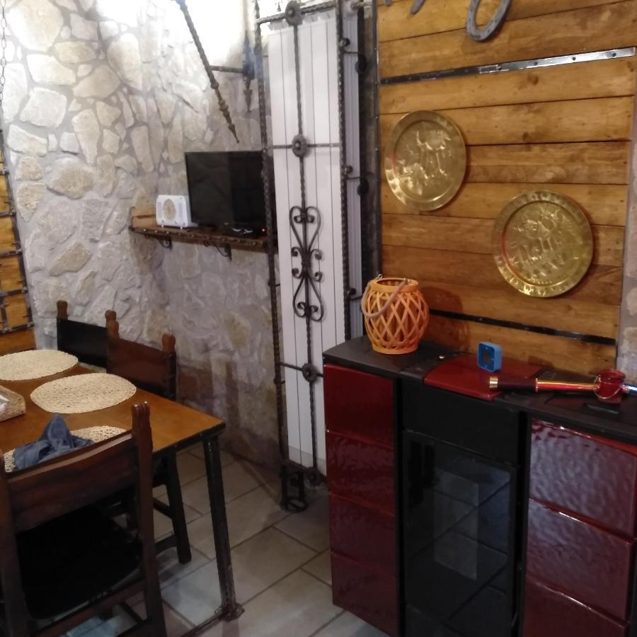 Castle House Apartment Кремона Екстериор снимка